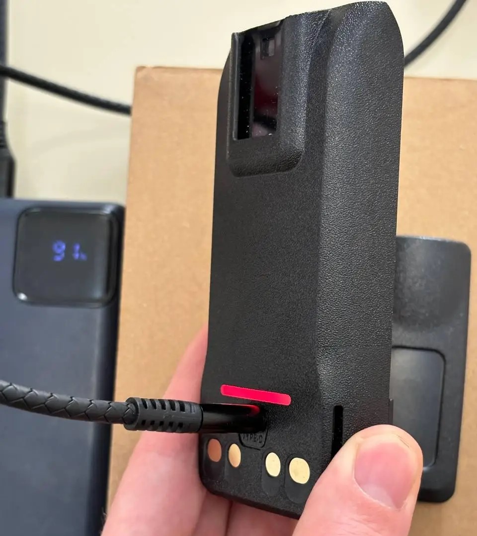 Акумулятор Motorola з USB type-c посилений PMNN4808A для цифрових рацій Motorola R7/R7a - Зображення 6
